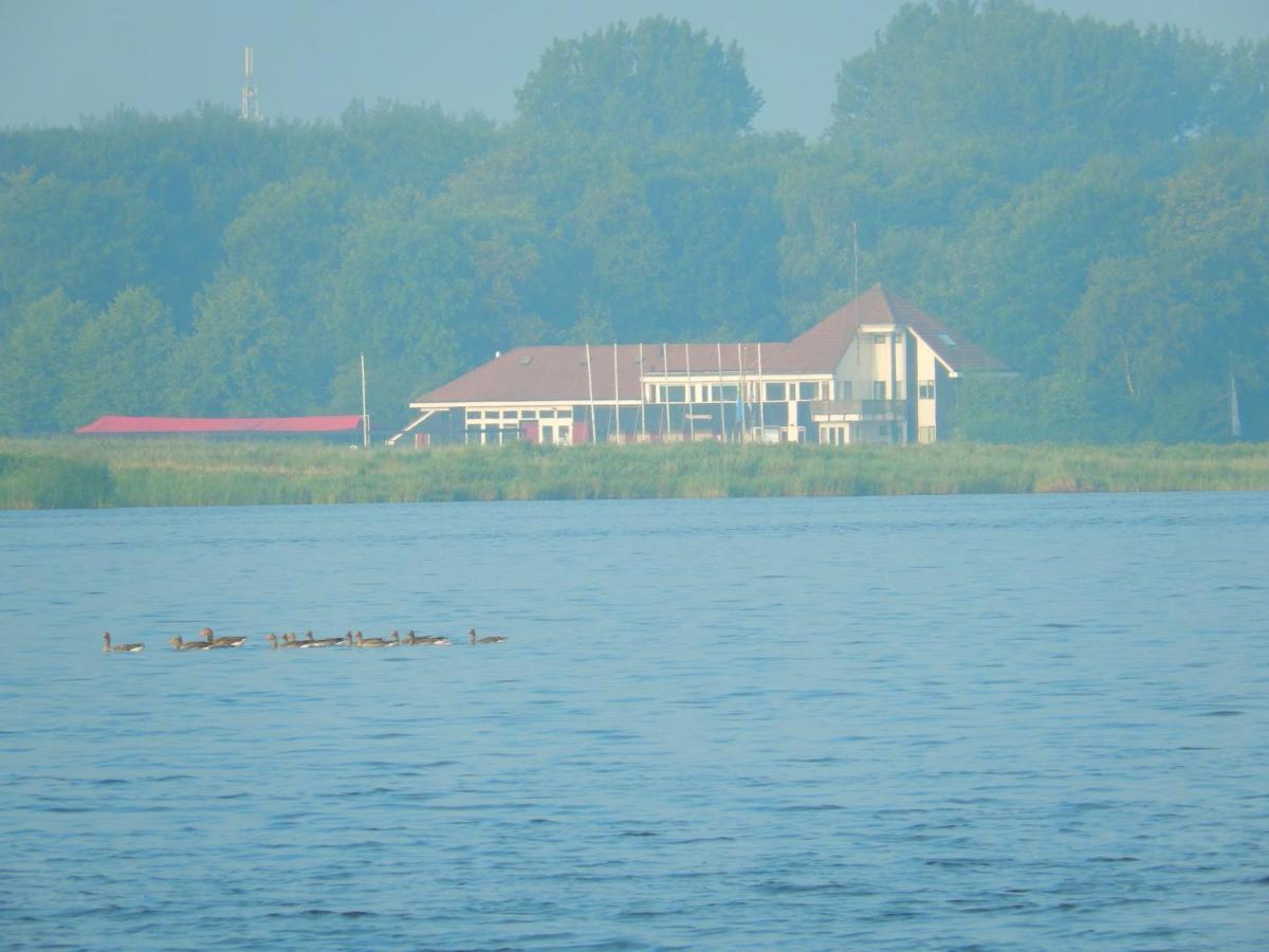 Villa Waterland Den Ilp Exterior photo